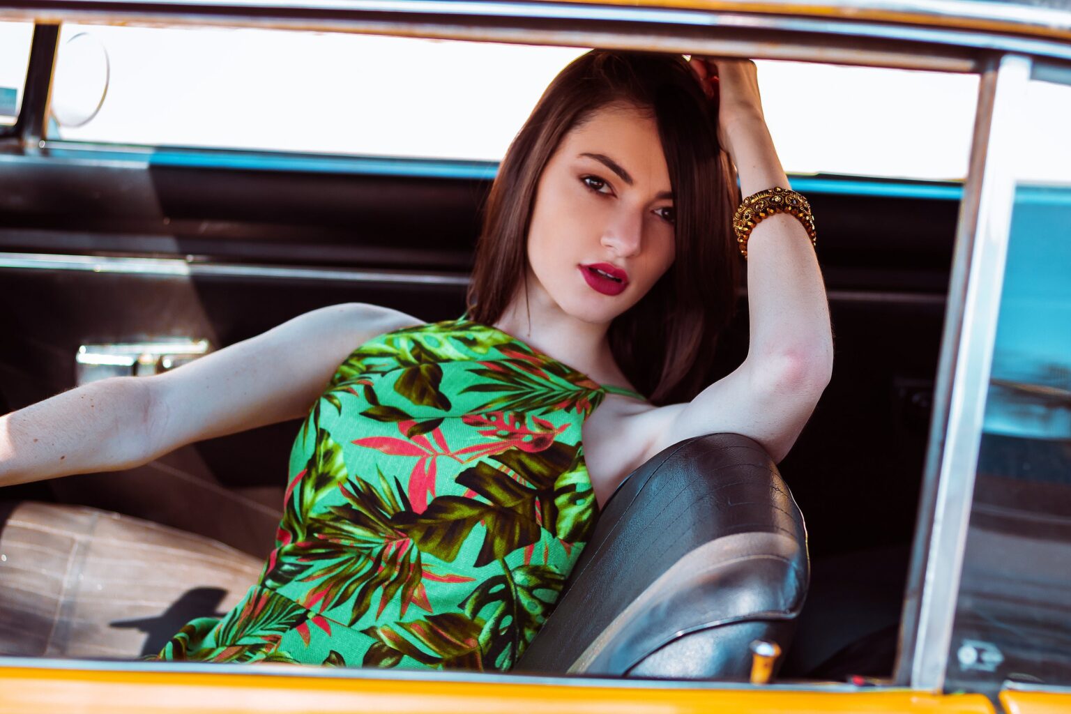 Ana Clara · Dodge Charger 1969, Ensaio feminino, fotografia de Jhesley Xavier